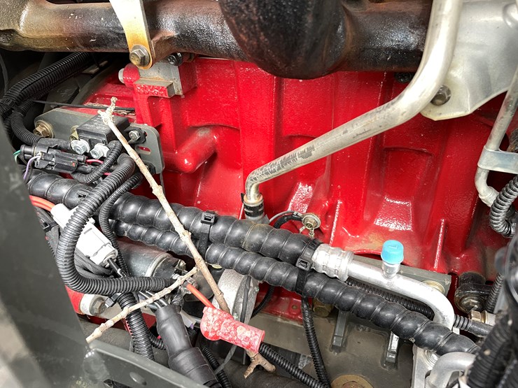 #5502-•-2024-magnum-4400l-wheel-loader-image-39