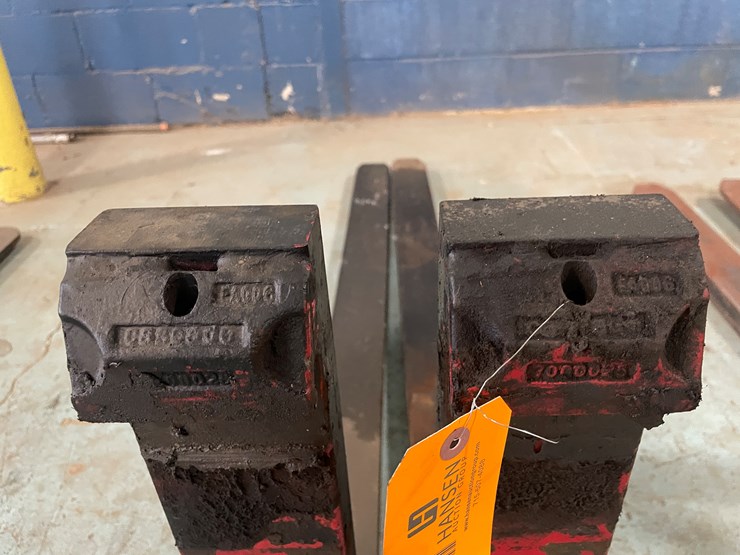 #7212-•-54"-x-4"-forklift-pallet-forks-image-6