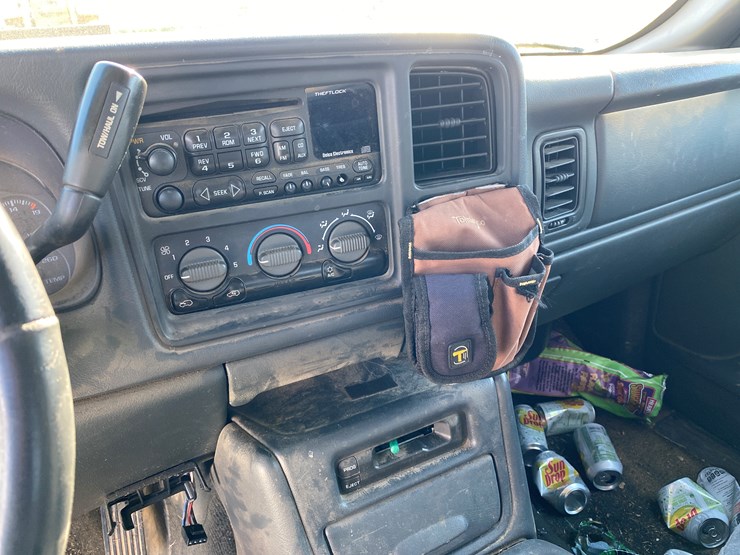 #1599-•-2000-chevy-silverado-1500-extended-cab-pickup-truck-(has-wi-title)-image-56