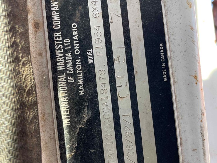 1982-international-dt466-image-116