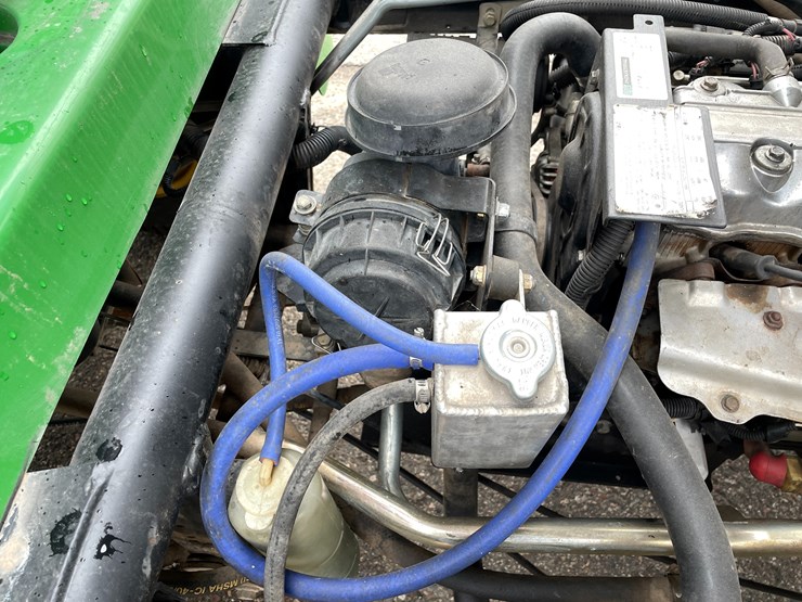 john-deere-gator-image-15