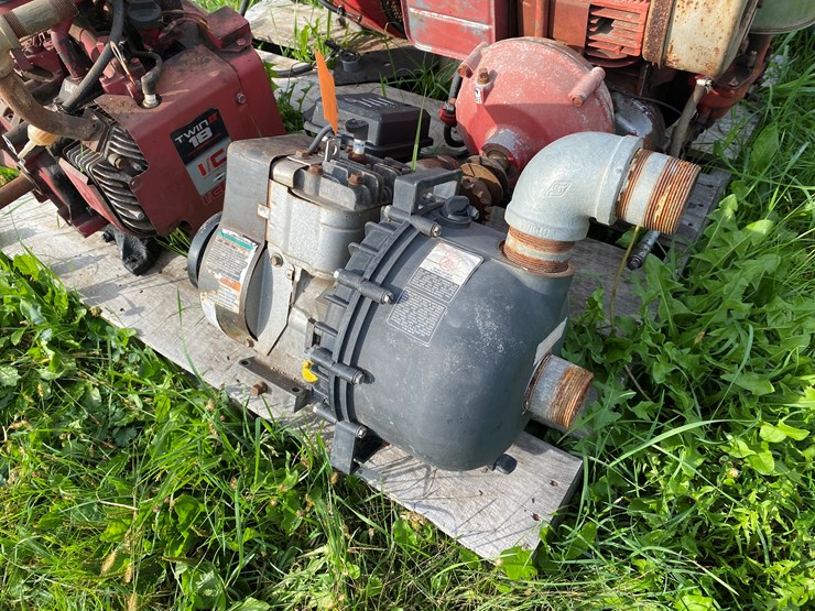 #1667-•-(4)-small-engines-&-gas-powered-pump-image-5