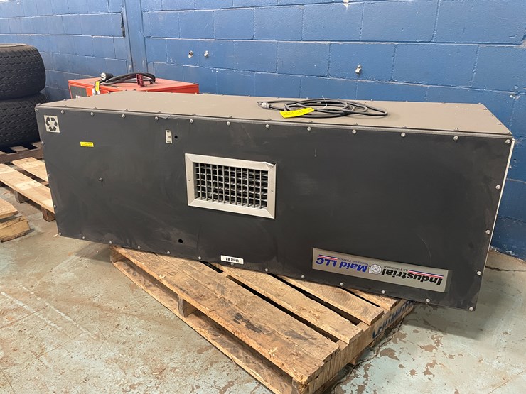 #7220-•-industrial-maid-air-filter-image-1