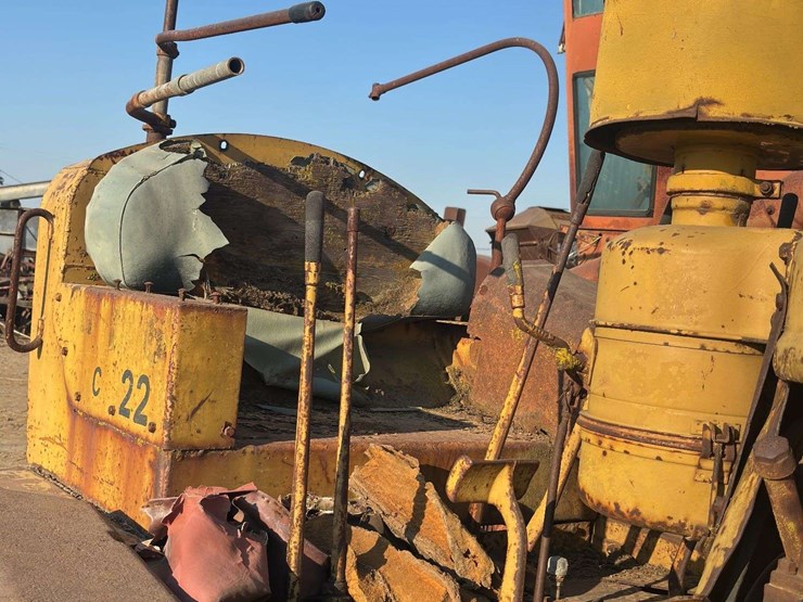 caterpillar-d6-image-32