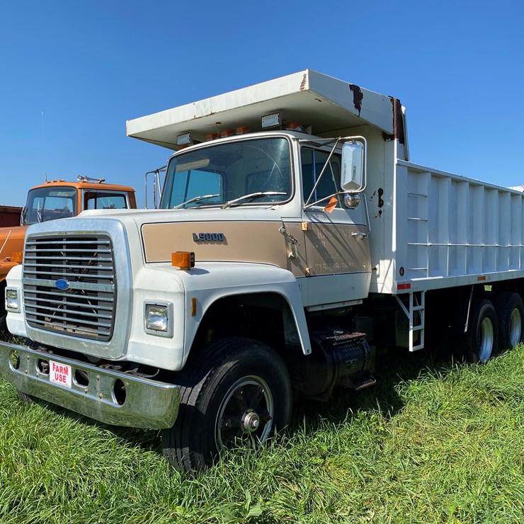 1988 FORD L9000