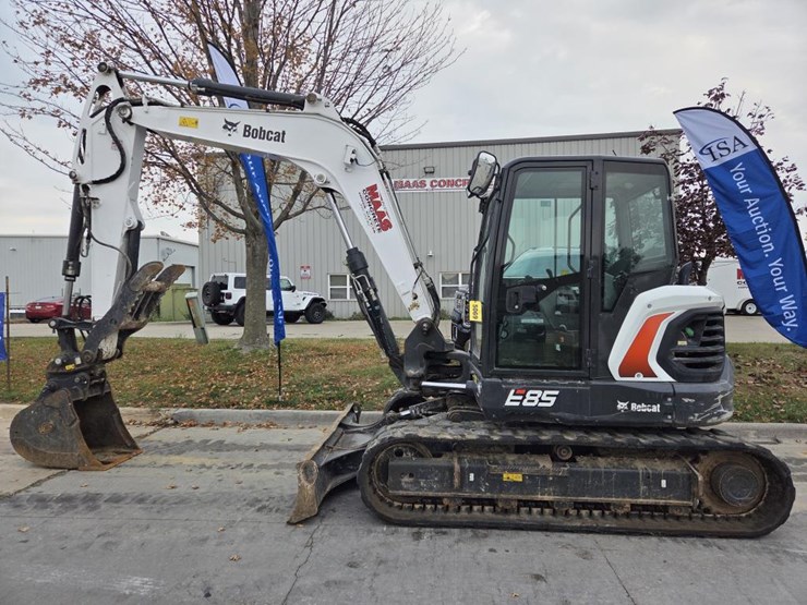 2019-bobcat-e85-image-2