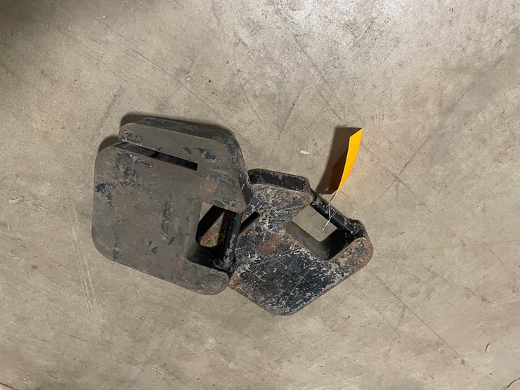 #7252-•-(2)-compact-tractor-weights-image-2