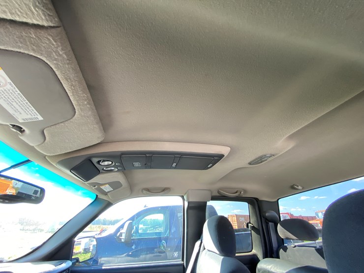 #1599-•-2000-chevy-silverado-1500-extended-cab-pickup-truck-(has-wi-title)-image-53