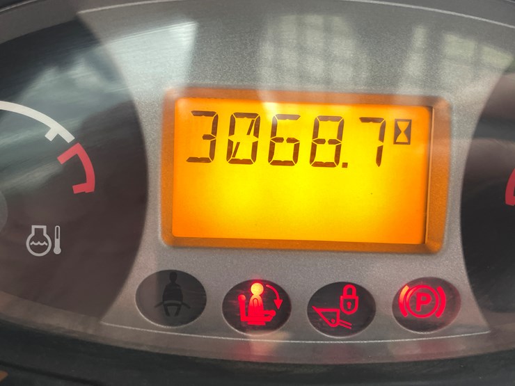 #5503-•-2021-bobcat-skid-steer-image-23