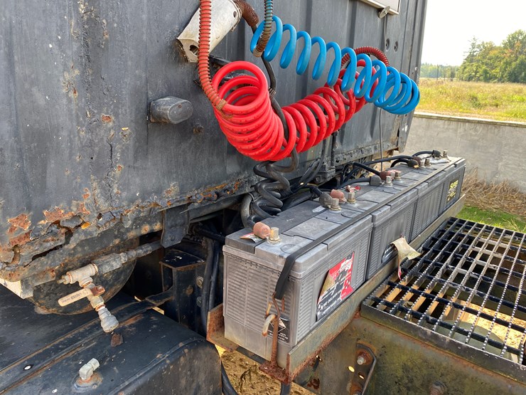 1987-ford-l9000-image-9