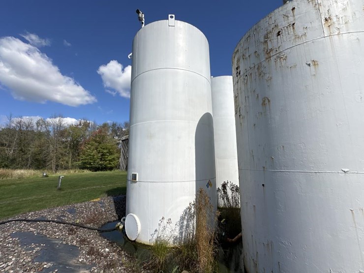 #3120-•-approx-20'x11'-fuel-tank-image-1