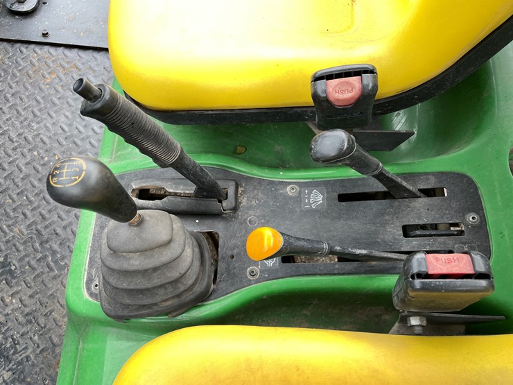 john-deere-gator-image-29