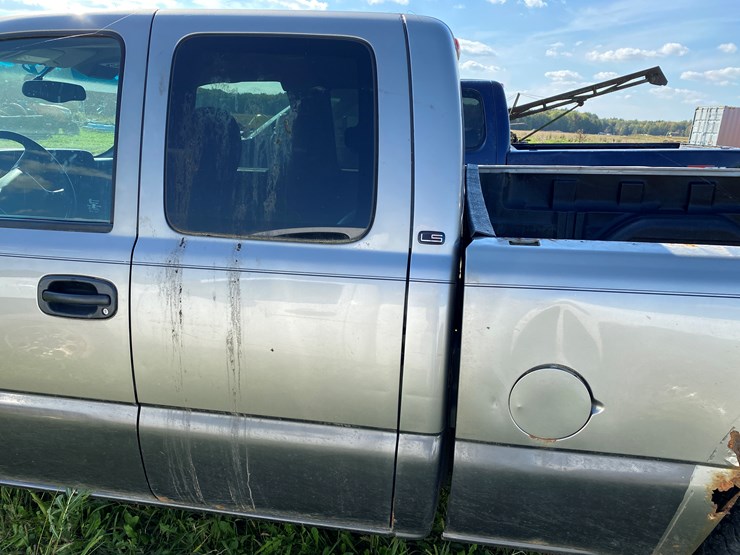 #1599-•-2000-chevy-silverado-1500-extended-cab-pickup-truck-(has-wi-title)-image-20