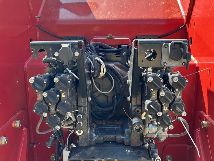 2013-case-ih-steiger-600-quadtrac-image-27