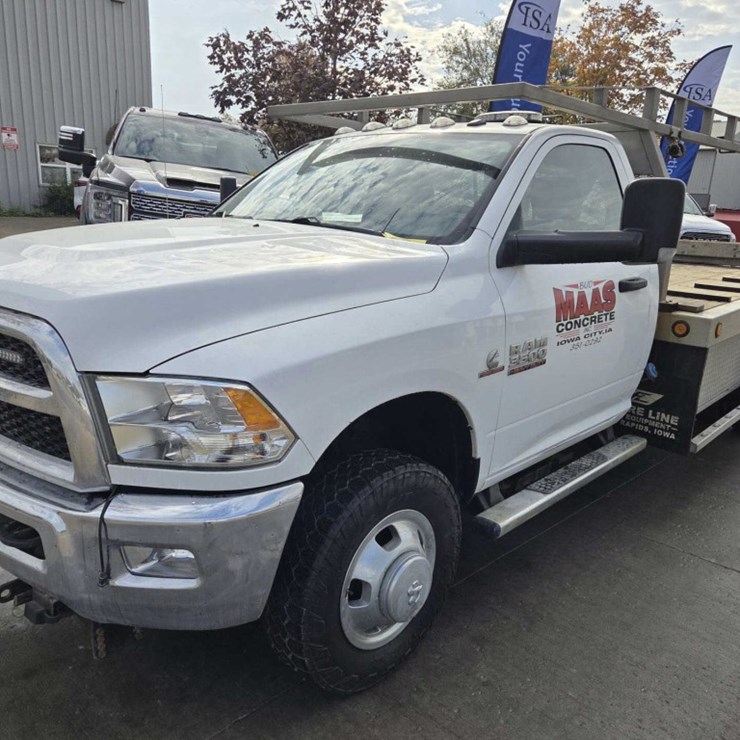 2016 DODGE RAM 3500