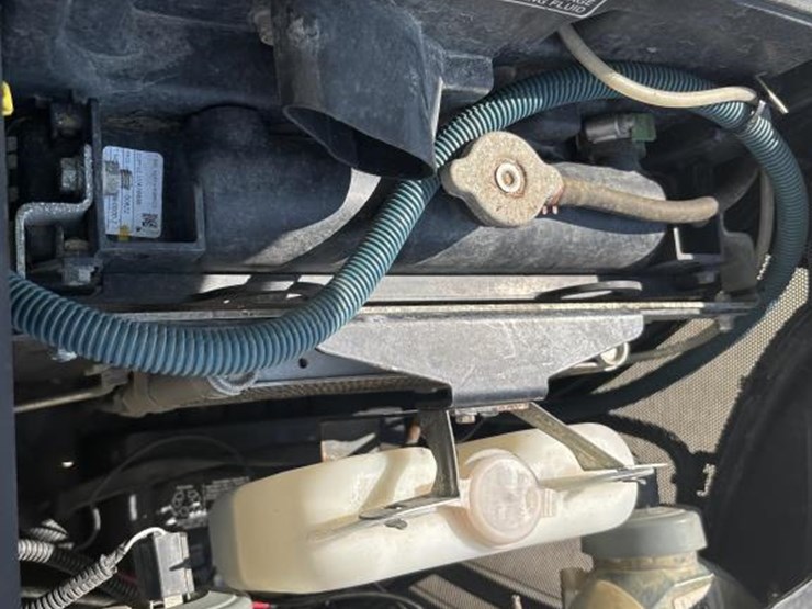 john-deere-1025r-image-23