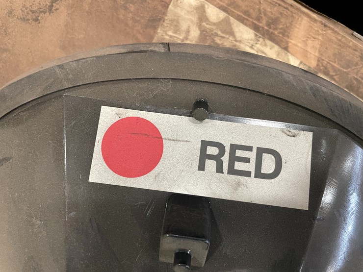 #7229-•-dialight-traffic-light-signals-image-11