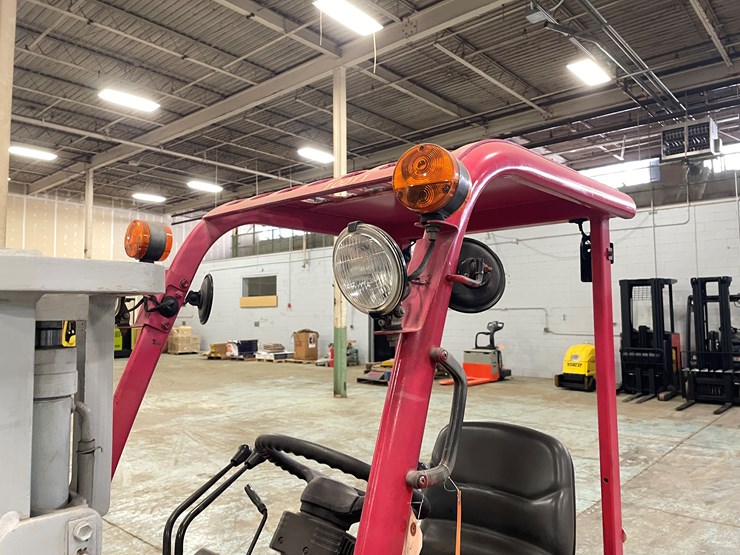 #5568-•-toyota-7-runner-1,500-lbs.-electric-forklift-image-14