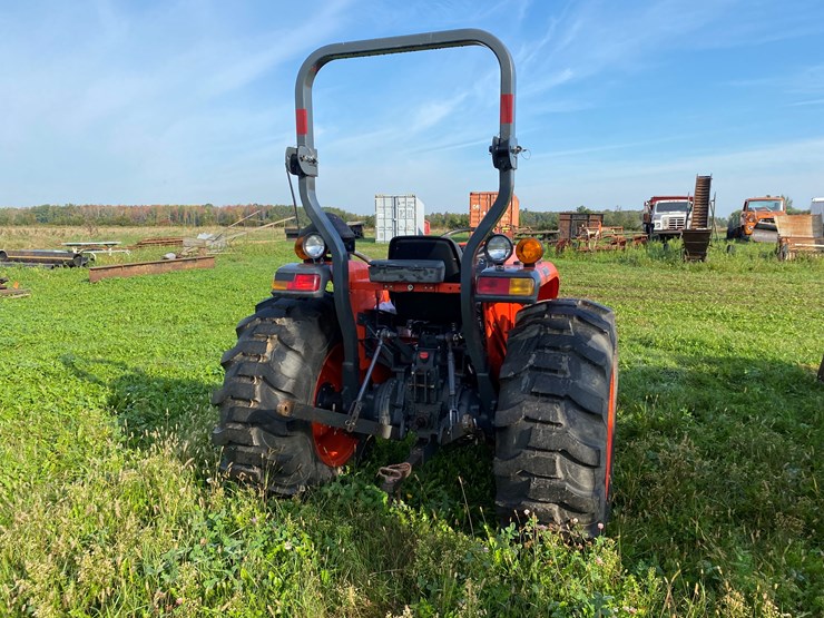 #1583-•-kubota-l4600d-4x4-diesel-tractor-image-6