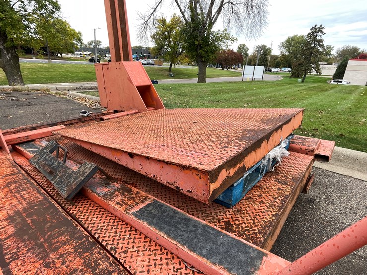 #5513-•-handling-specialty-forklift-lift-image-12