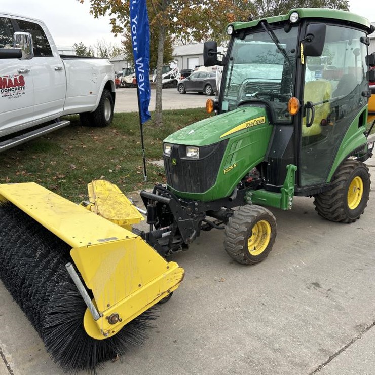 JOHN DEERE 1025