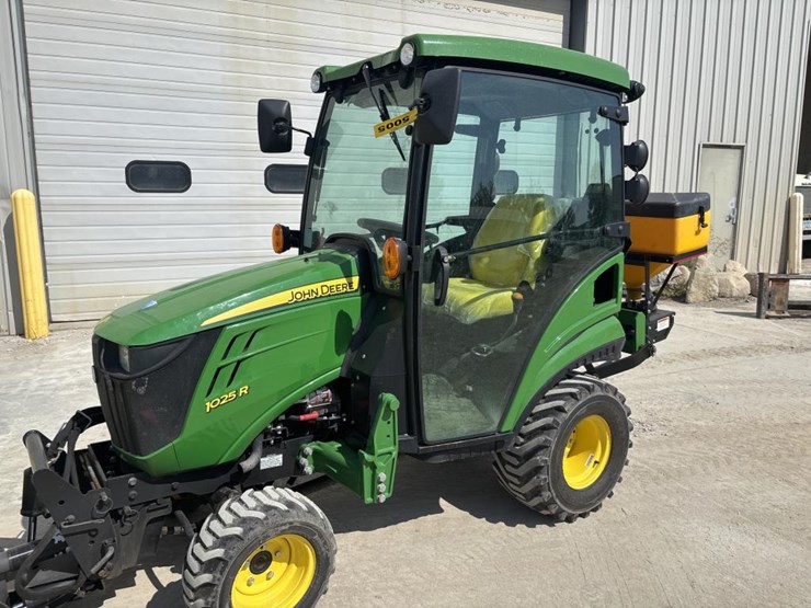 john-deere-1025r-image-9