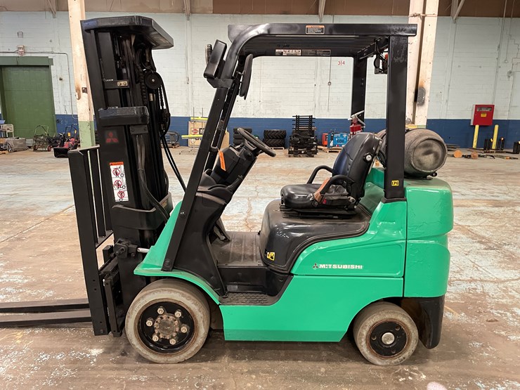 2018-mitsubishi-fgc25n-image-9