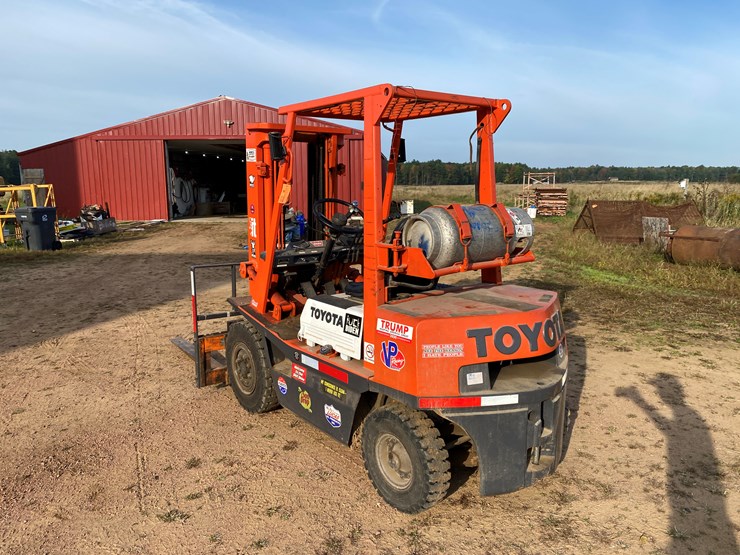 #1608-•-toyota-lp-forklift-image-7