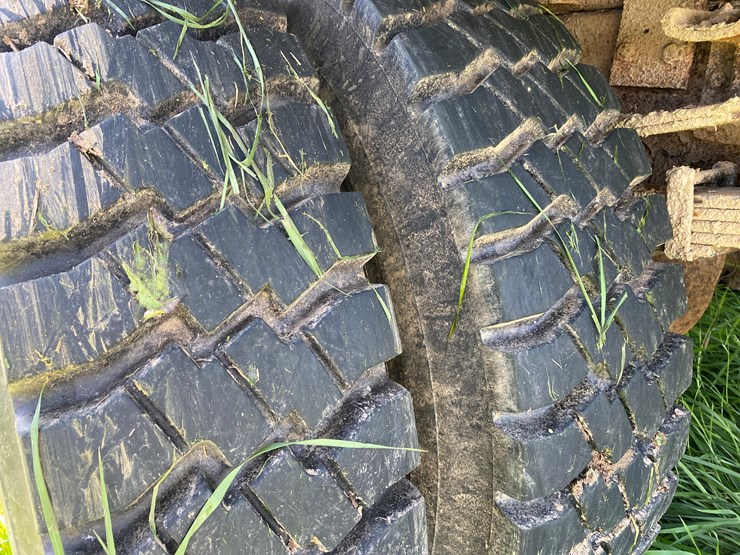 international-4900-image-23