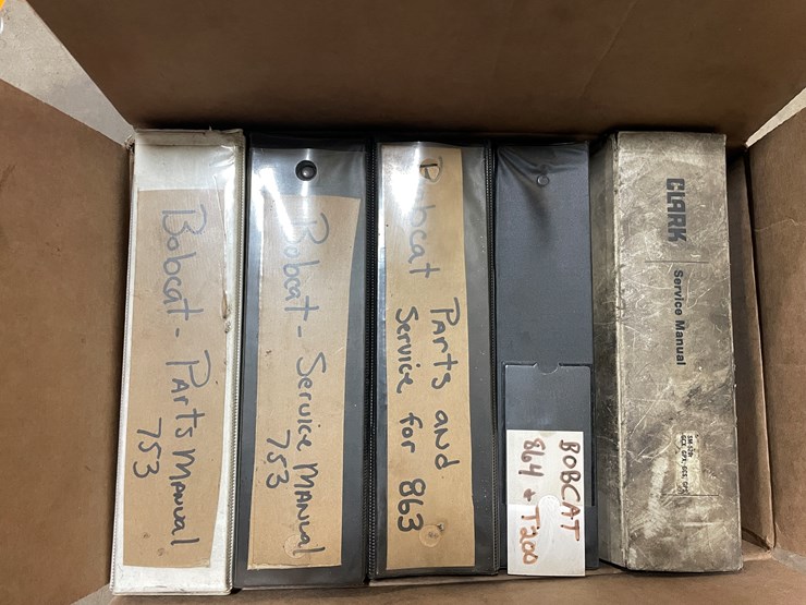 #7246-•-bobcat-and-clark-service-and-parts-manuals-image-1