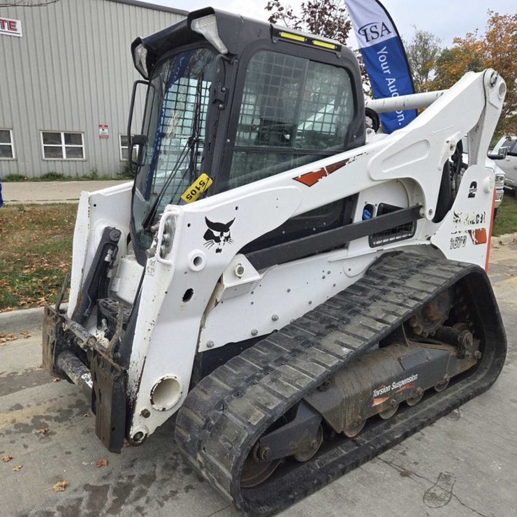 2022 BOBCAT T870