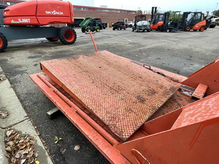 #5513-•-handling-specialty-forklift-lift-image-10