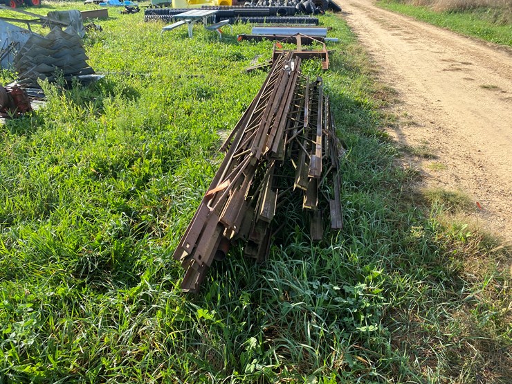 #1629-•-stack-of-steel-support-beams-image-2