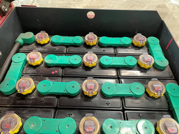 #5568-•-toyota-7-runner-1,500-lbs.-electric-forklift-image-37