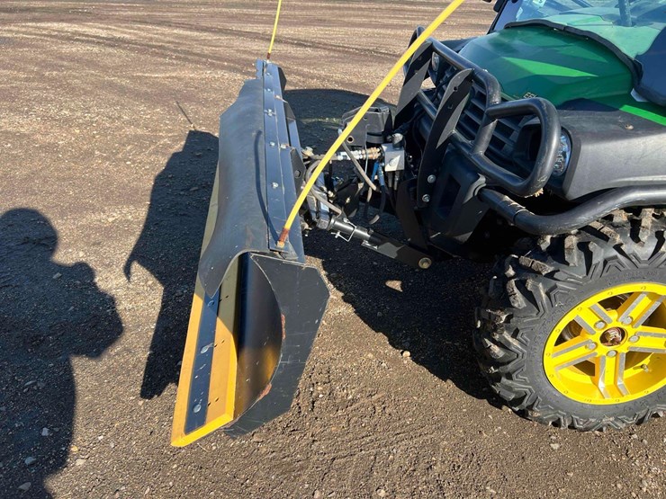 2013-john-deere-gator-image-8