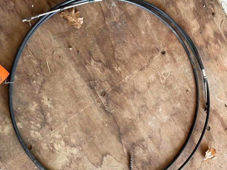 #1613-•-crate-of-misc.-belts-image-7