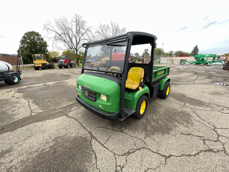 john-deere-gator-image-1