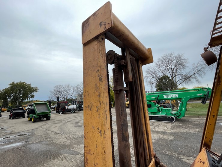 #5510-•-hyster-h50j-lp-forklift-image-13