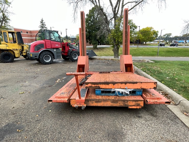 #5513-•-handling-specialty-forklift-lift-image-5