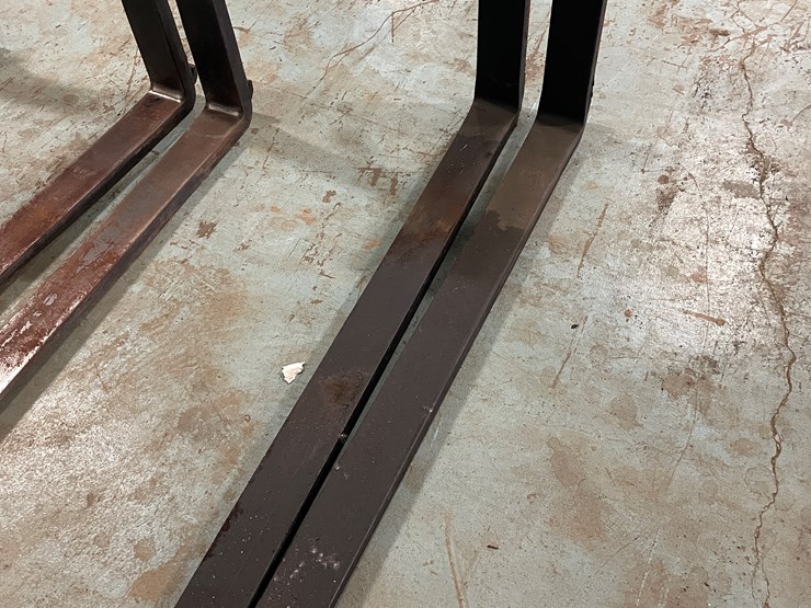 #7212-•-54"-x-4"-forklift-pallet-forks-image-1