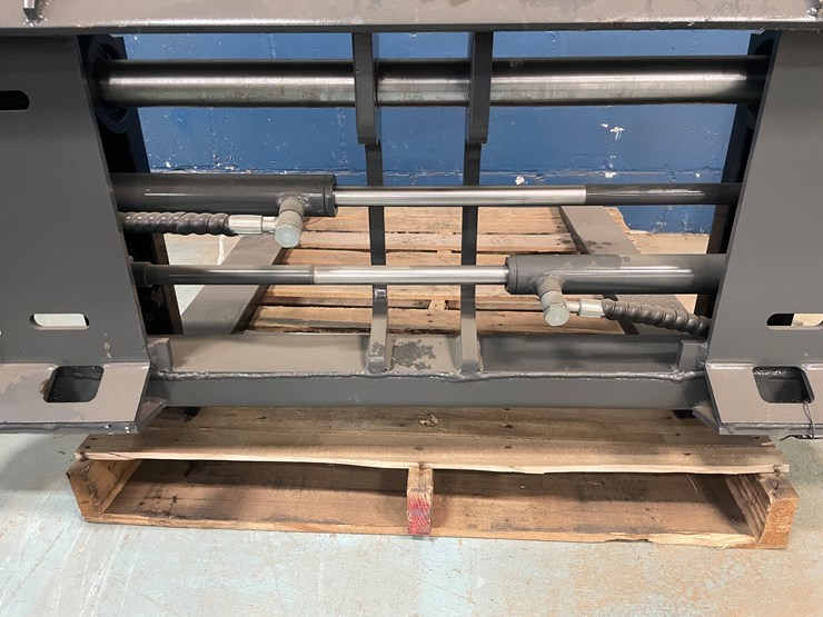 #7232-•-skid-steer-quick-attach-forks-with-side-shift-image-6