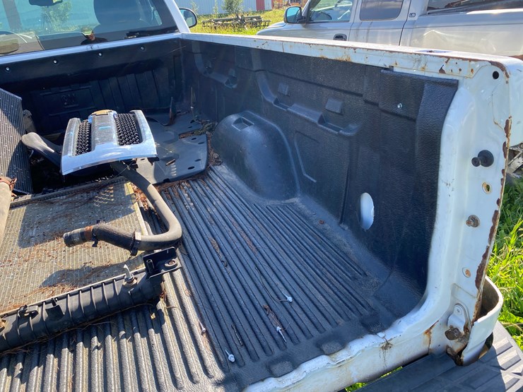 #1598-•-2010-chevy-silverado-1500-regular-cab-pickup-truck-(no-title)-image-25