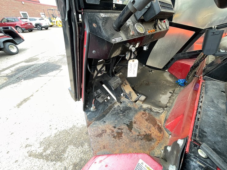 toro-multi-pro-5500-image-9