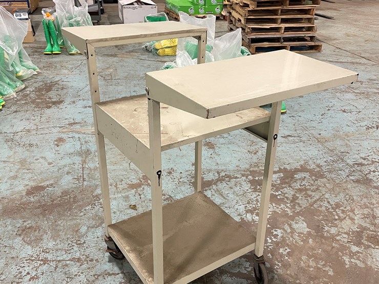 #7256-•-rolling-carts,-handled-tools,-rubber-gloves-and-more-image-13