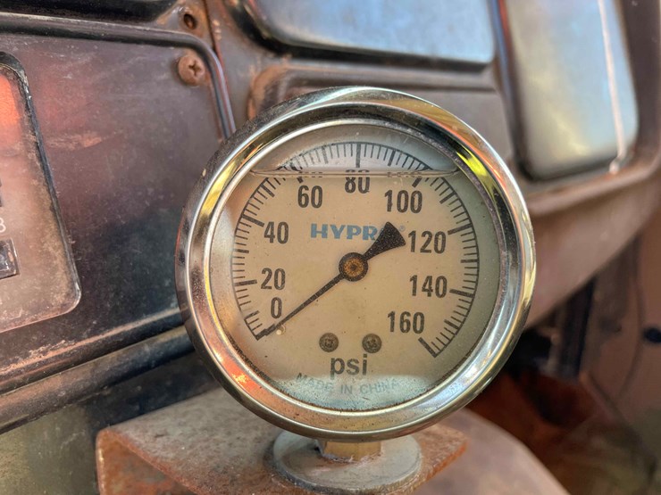 1982-international-dt466-image-98