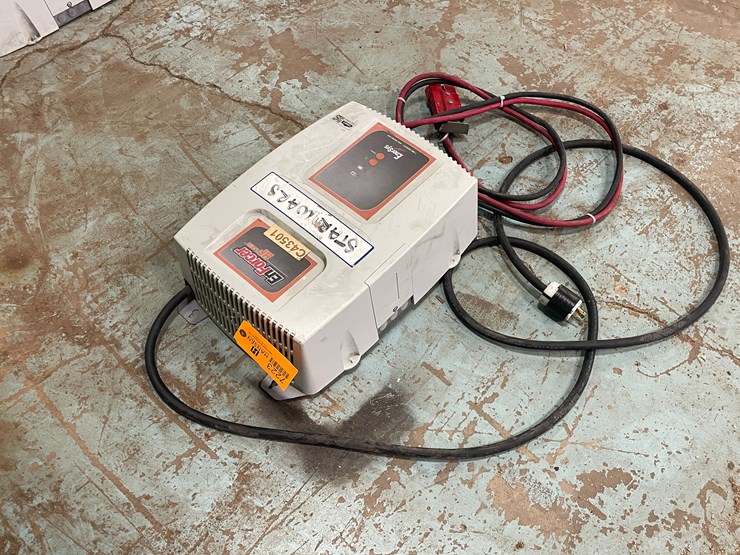 #7223-•-enersys-12-cell-battery-charger-image-3