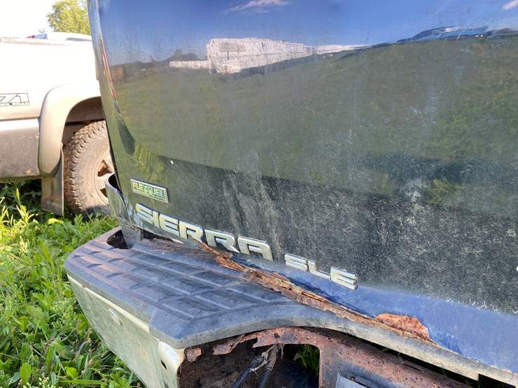 2010-gmc-sierra-1500-image-28