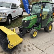 JOHN DEERE 1025R