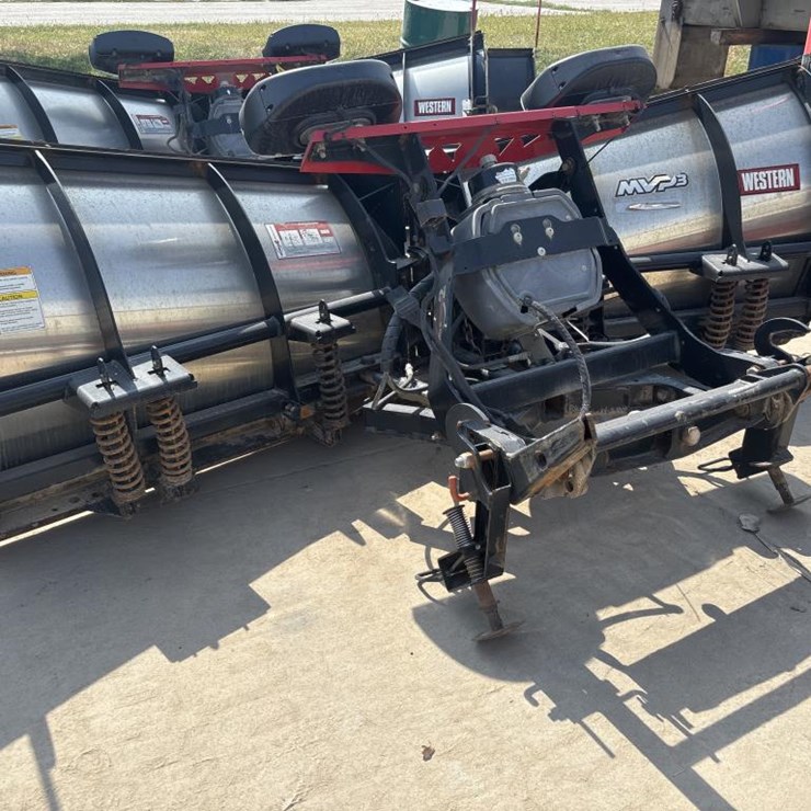 #5038 • Western MVP3 Truck V-Plow