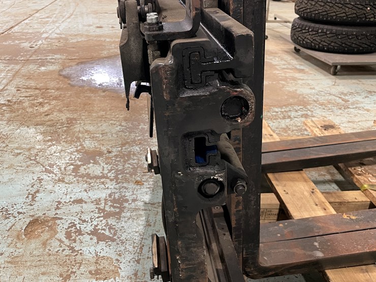 #5570-•-cascade-forklift-attachment-image-10